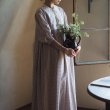 画像3: 花と穀物　レースアップ装飾のワンピース (3)